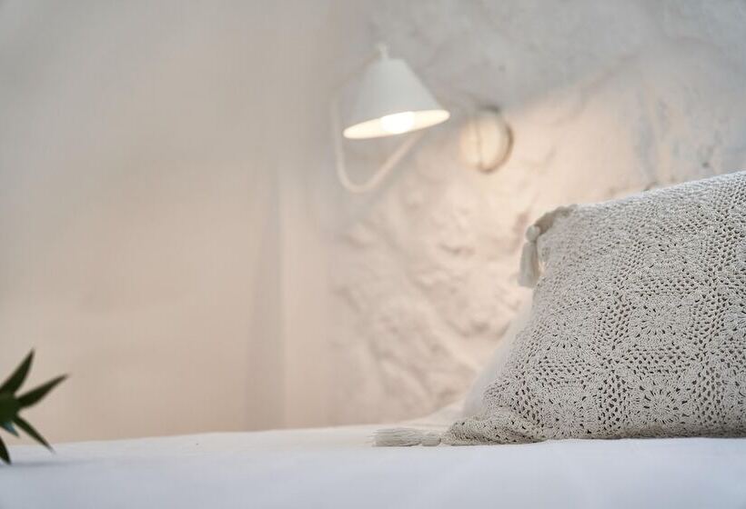 Comfort suite with garden view, Petri Suites