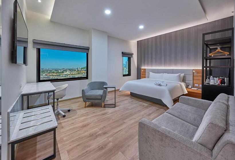 جناح بريميوم, Radisson Hotel Monterrey San Jeronimo