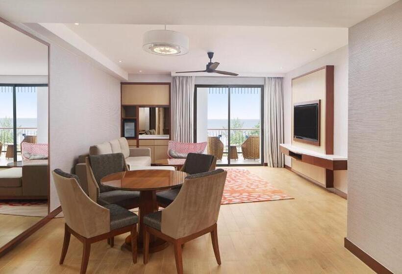 Люкс Кровать Кинг, The Westin Desaru Coast Resort