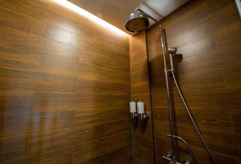 اتاق استاندارد, The Twizt   Lifestyle Hostel &