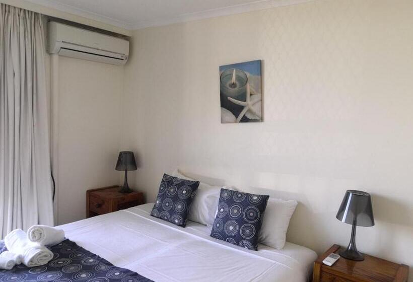 Апартаменты 1 Спальня Нижний Этаж, Olympus Beachfront Apartments