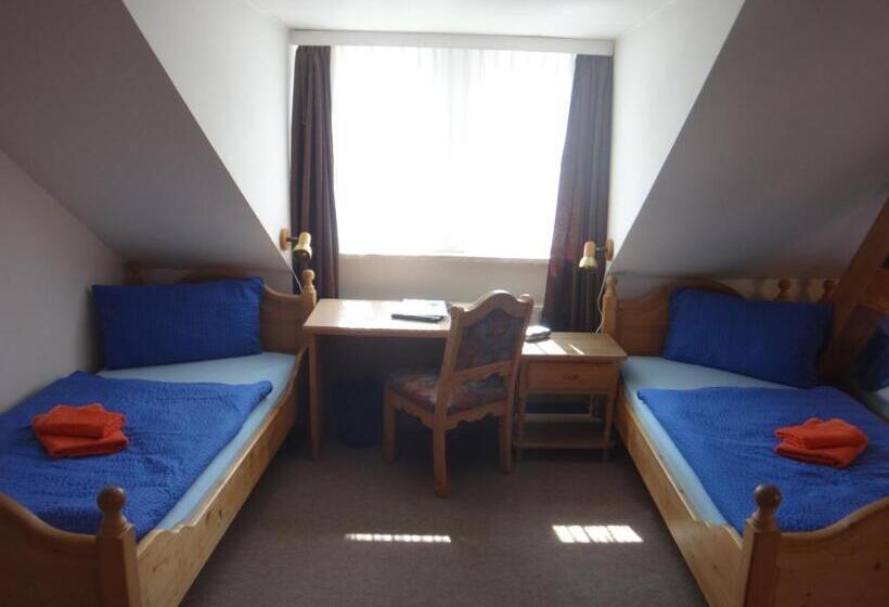 اتاق استاندارد چهار تخته, Gasthof Zur Schweiz