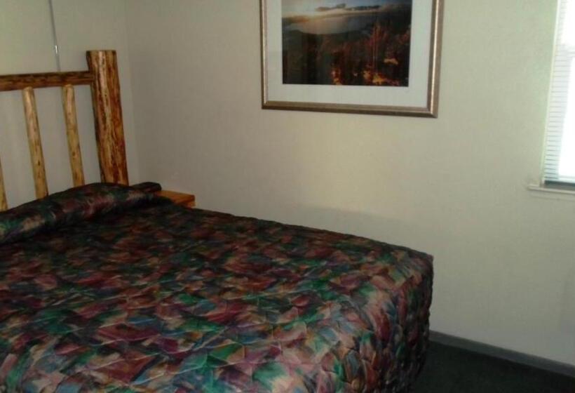 스탠다드 스튜디오, The Lodge At Lake Tahoe