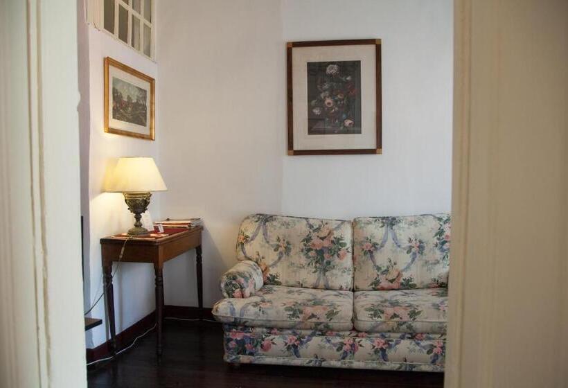 Quarto Estandar Vista Montanha, Casa Das Obras