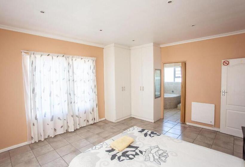 Апартаменты 4 Спальни, Dolphin Dance Lodge