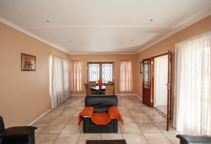 Апартаменты 4 Спальни, Dolphin Dance Lodge