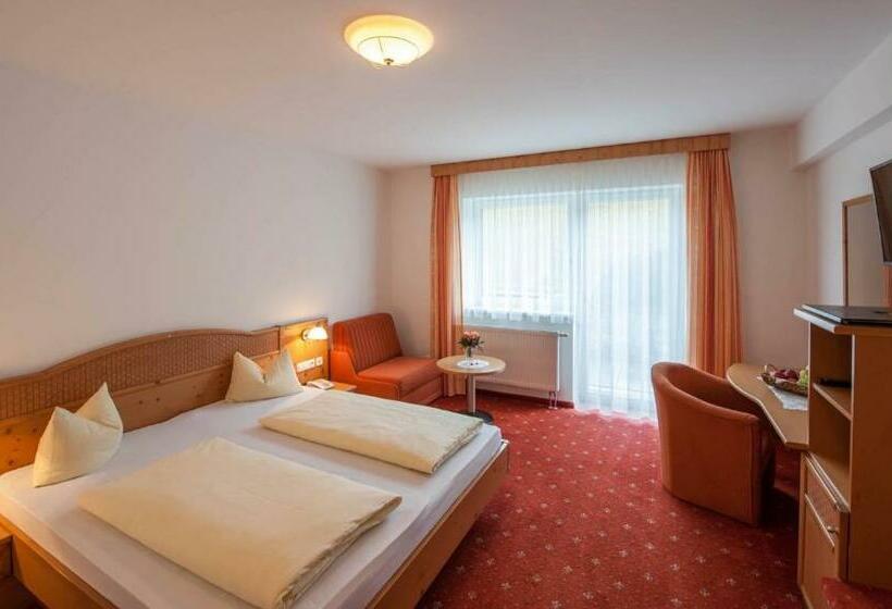 Номер Стандарт, Juchhof