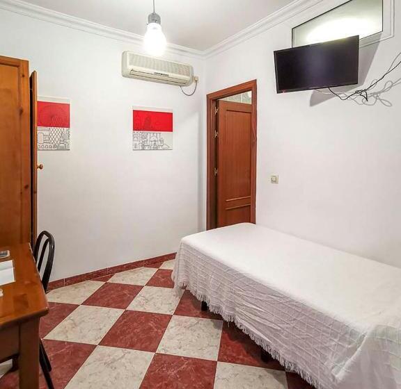 اتاق استاندارد یک نفره, Pension Hidalgo 1