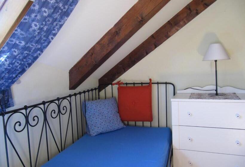 اتاق استاندارد سه نفره, Country House Dolomiti