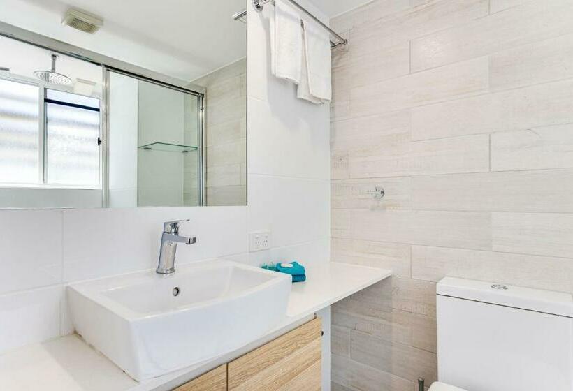Апартаменты 3 Спальни, Coral Sea Apartments
