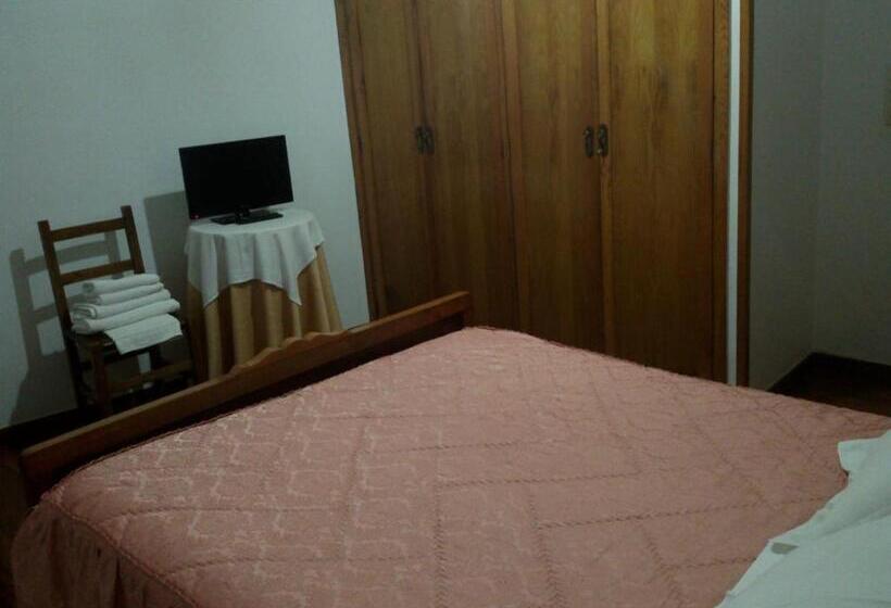 חדר סטנדרט חדר אמבטיה משותף, Hostal Pumar