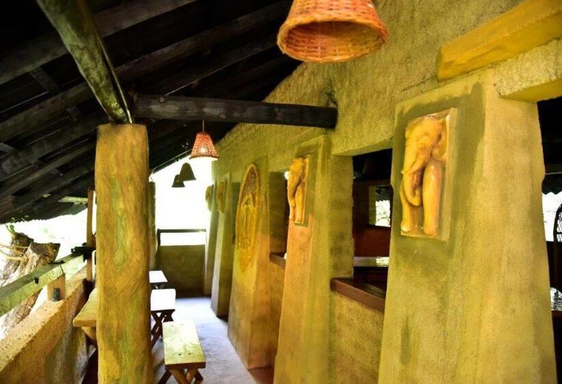 带花园景观和一个卧室的别墅, Akein Jungle Resort   Sigiriya