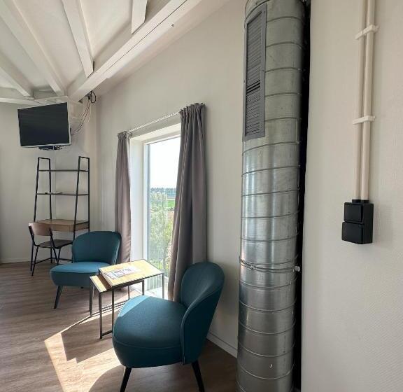Люкс Повышенной Комфортности, De Watertoren