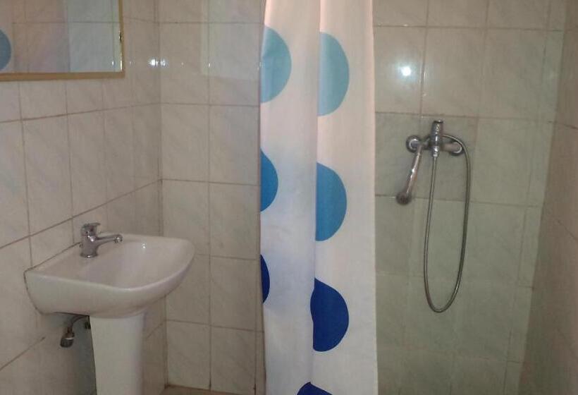 غرفة قياسية ثلاثية, Hostal Las Kañas