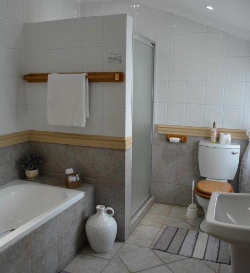 Номер Стандарт, Le Chateau Guest House And Conference Centre