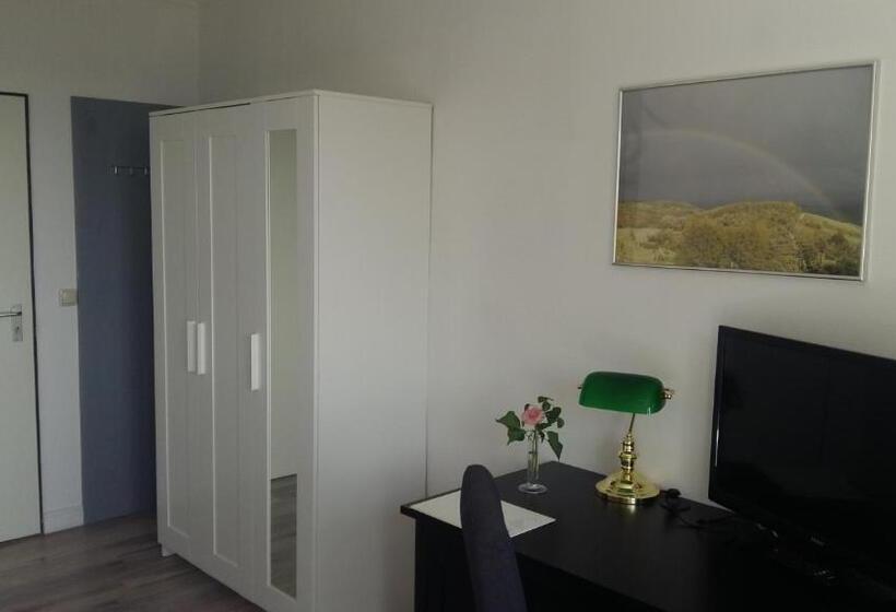 Номер Стандарт, Zum Rebhang Bed & Breakfast
