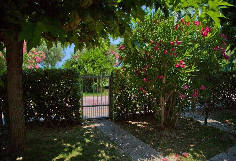 Бунгало Стандарт, Residence Casabianca