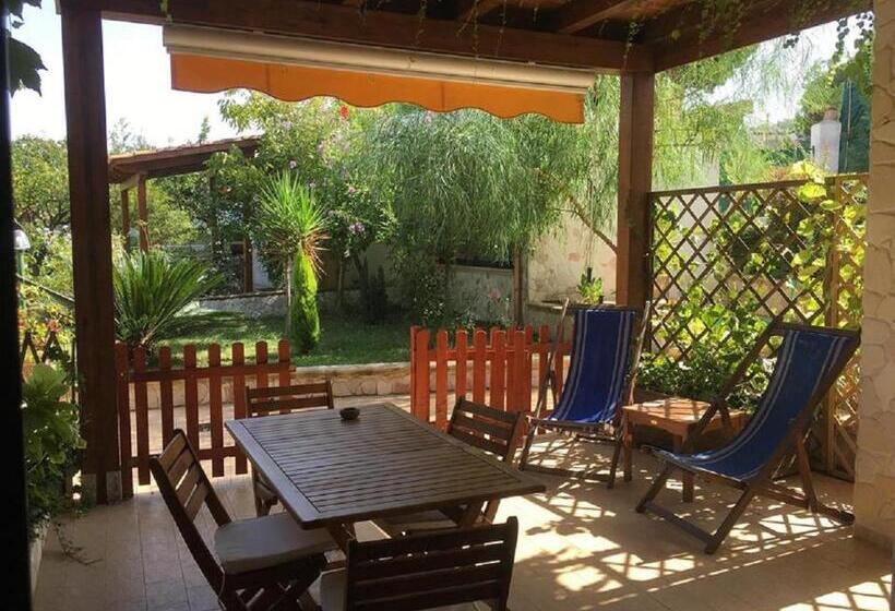 Апартаменты 1 Спальня, Villa Giulia