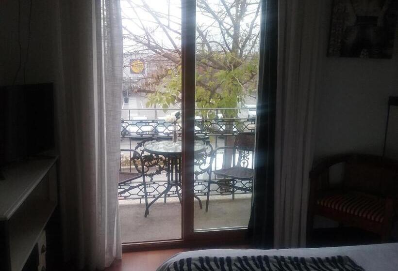 Номер Стандарт, Hostal La Carretera