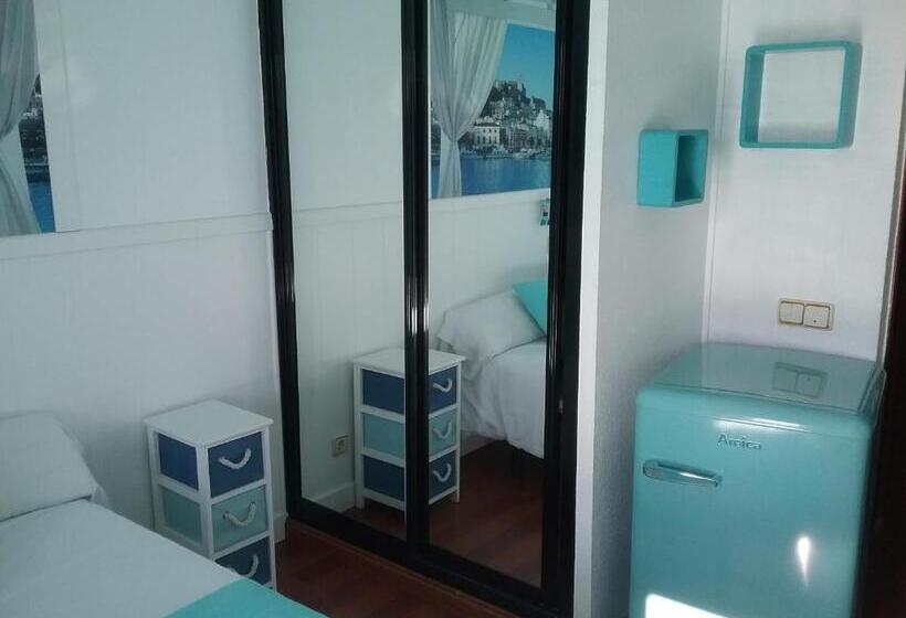 Номер Стандарт, Hostal La Carretera