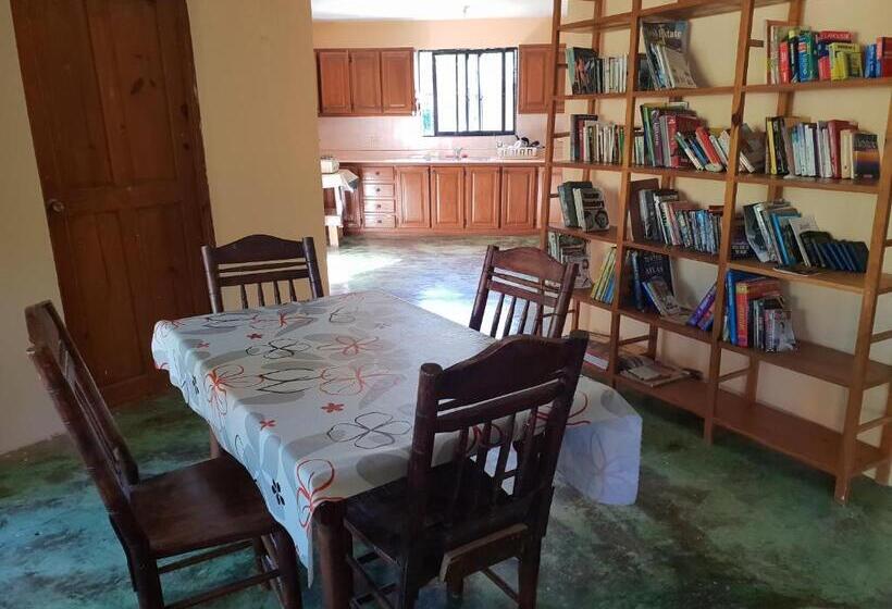 בית, 3 חדרי שינה, Gipsy Ranch Rooms