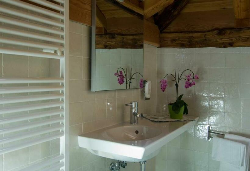 Номер Стандарт, Locanda Tana De 'l Ors