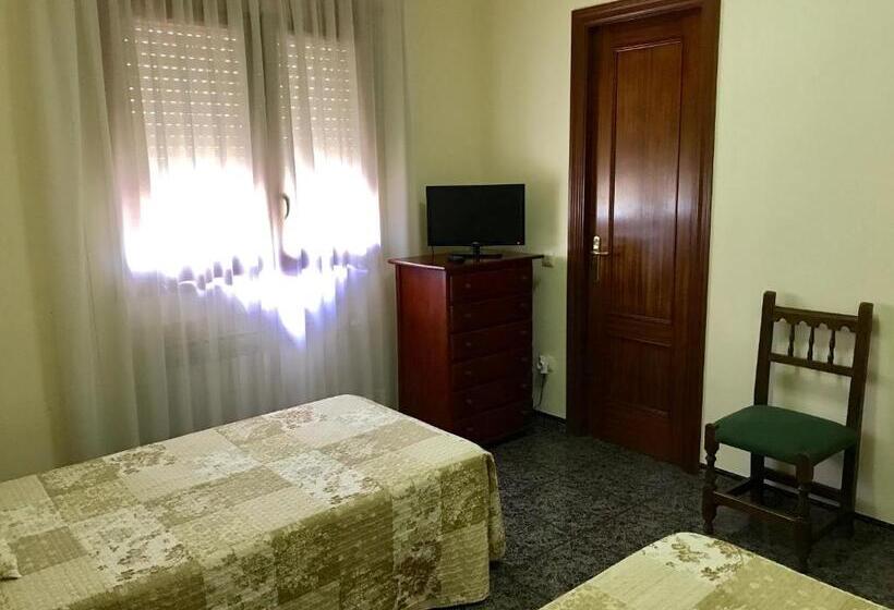 스탠다드 룸, Hostal El Violí