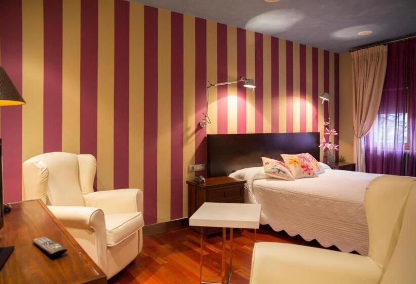 Номер Стандарт, Hostal Fuentefria