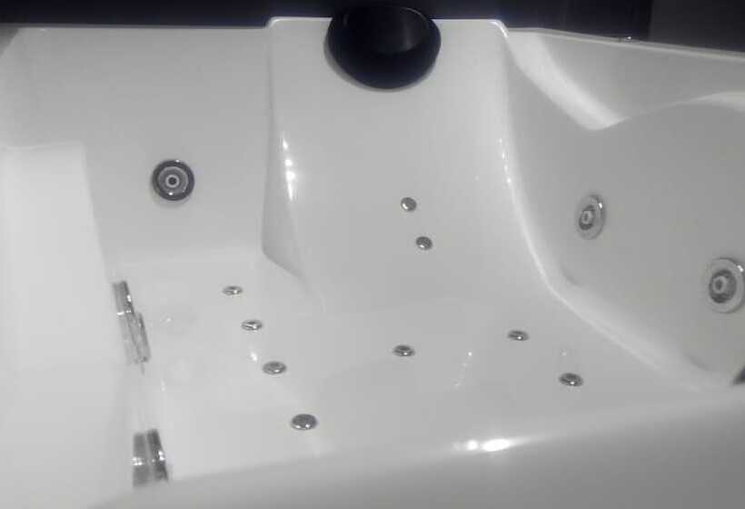 자쿠지 스위트, Hostal Ocana Manilva