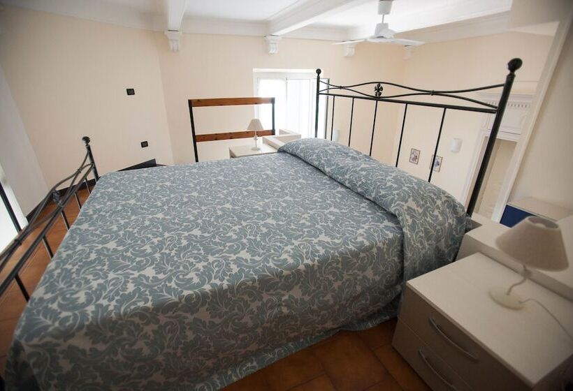 스탠다드 스튜디오, Residence Rta Villa Marina