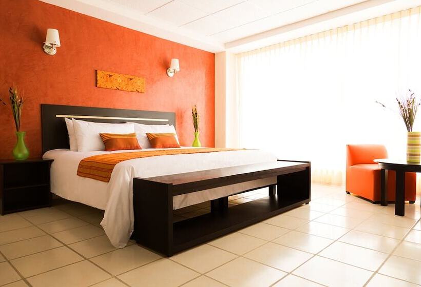 جناح جونيور, Inn Express Hotel Tula