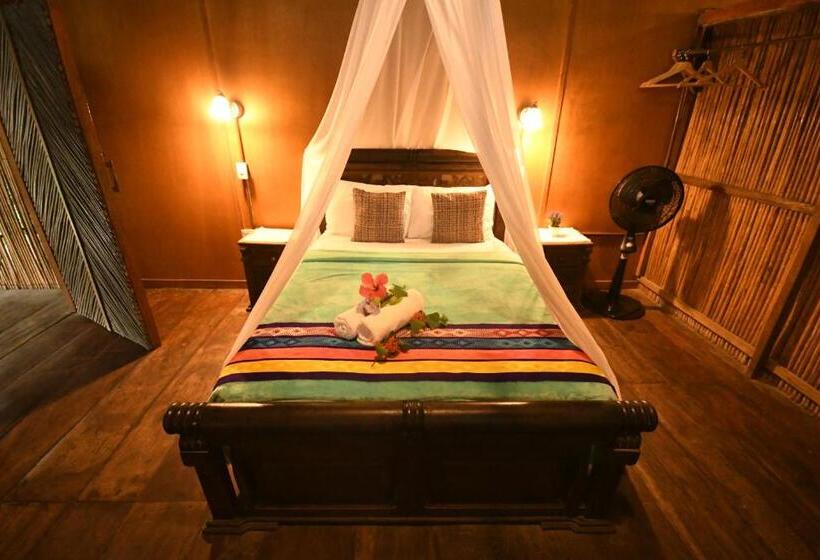 4인용 수피리어 룸, Finca Escondida