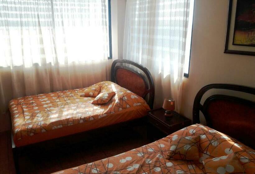 패밀리 룸, Hostal Haziel