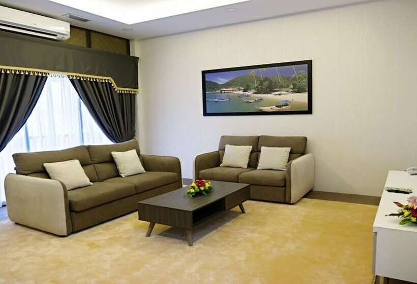 سوئیت رویال, Casuarina@pangkor