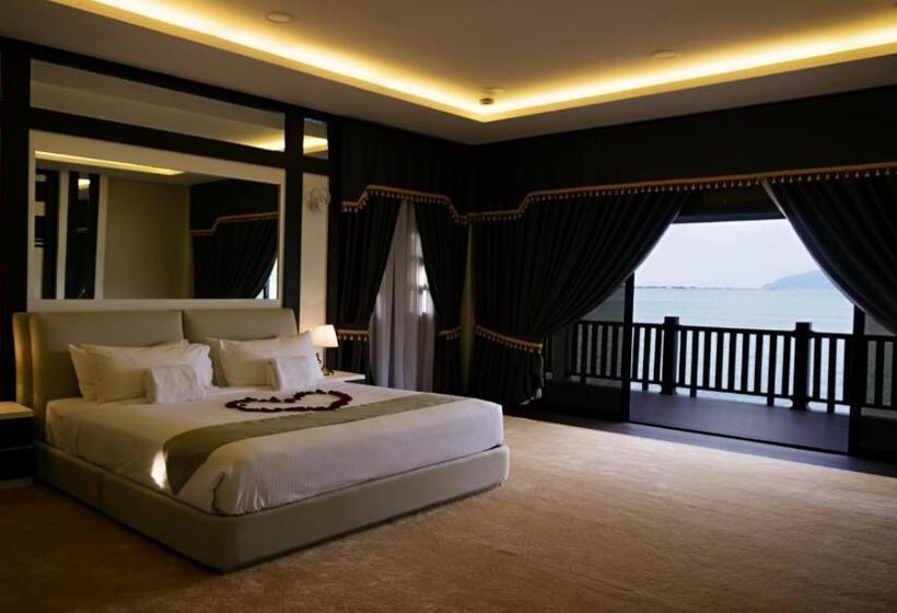 Королевский Люкс, Casuarina@pangkor