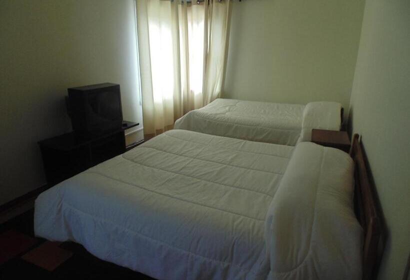 Номер Стандарт Трехместный, Hostal Arrayan