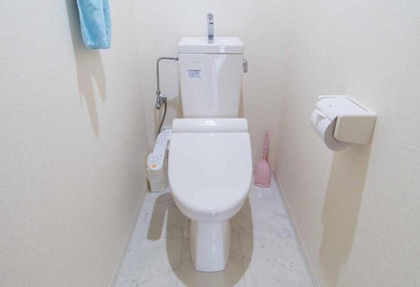 Семейный Номер, Kenrokuen Inn