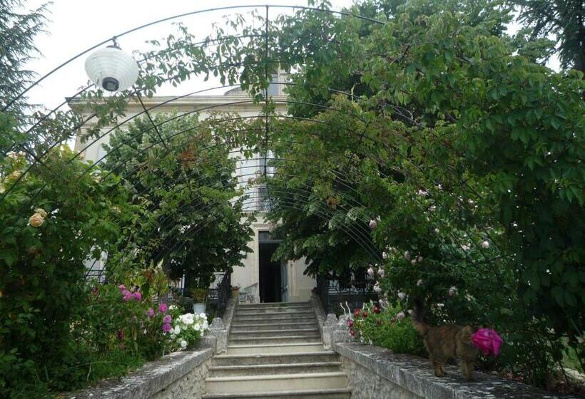 חדר סטנדרט נוף לגינה, B&b En Provence  Villa Saint Marc