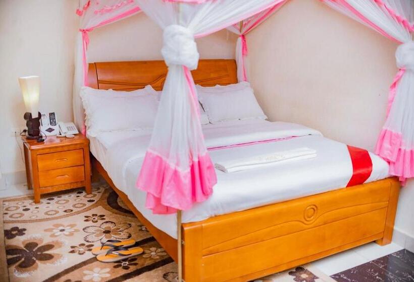 سوییت جونیور, Tigers S Apartment
