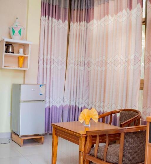 آپارتمان 1 خوابه با چشم‌انداز باغ, Tigers S Apartment