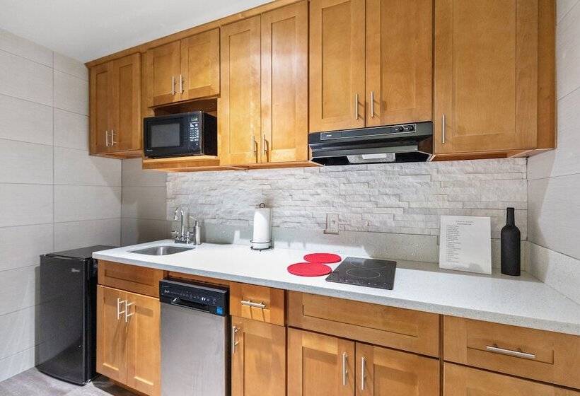 Студия Deluxe, Le Blanc Inn & Suites
