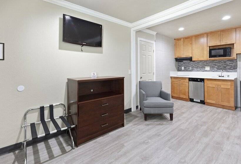 Студия Deluxe, Le Blanc Inn & Suites