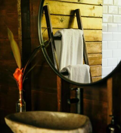 סוויטת ג'וניור נוף לגינה, La Loma Jungle Lodge And Chocolate Farm
