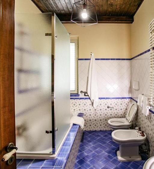 اتاق استاندارد با وان آب گرم, B&b Scirocco House