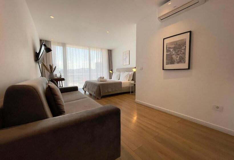 1 Bedroom Penthouse Apartment, Rooftop Tirana