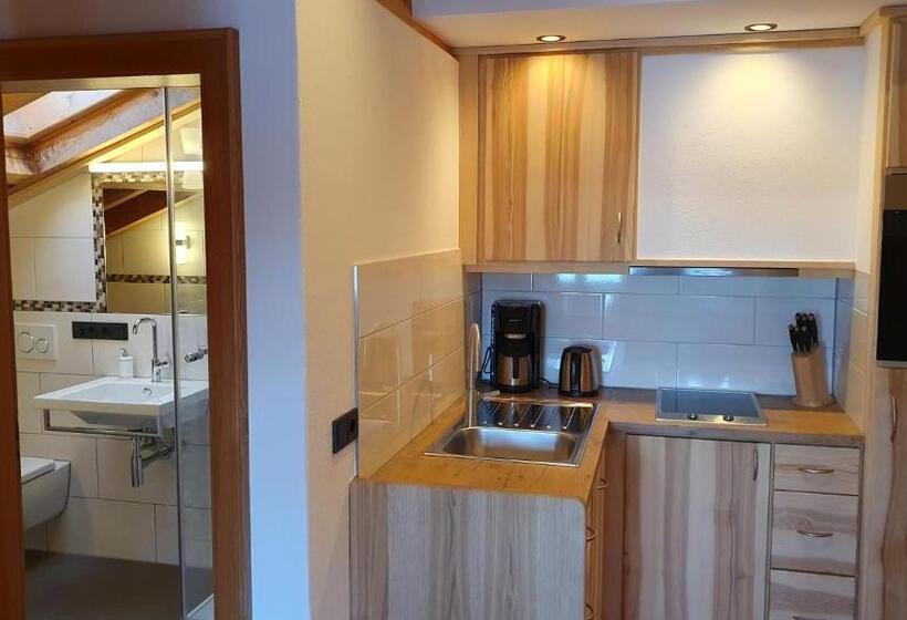1 Bedroom Apartment Lake View, Der Anderlbauer Am See