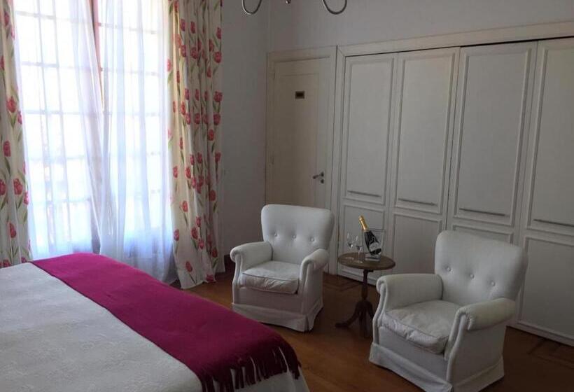 סוויטה עם מרפסת, Villa Black Bnb