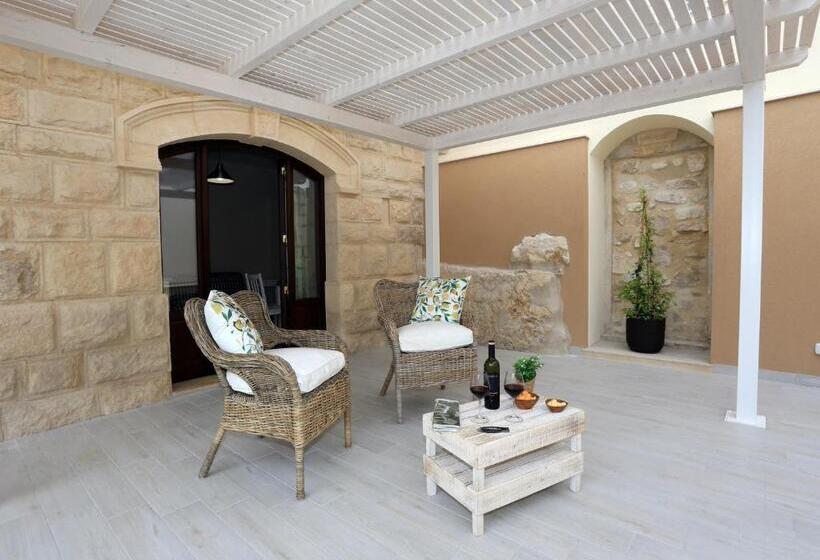 آپارتمان لوکس 1 خوابه, Boutique House Anna Franzò