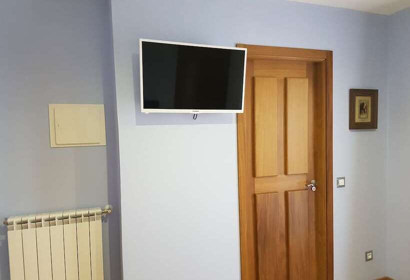 Номер Стандарт с Балконом, Hostal Camelot