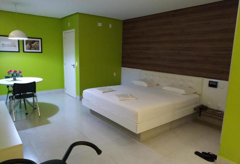 اتاق استاندارد, Vegas Motel